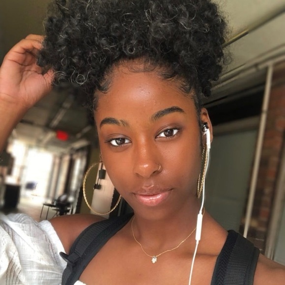 Meet your Posher, Nataya - Picture 2 of 2